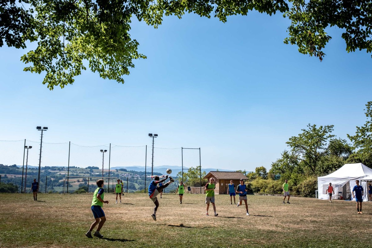 Match de foot à Gruffy, en Haute-Savoie